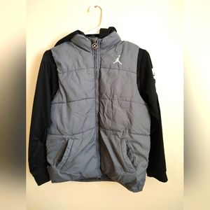 Air Jordan Gray Puffer Vest Jacket, Medium 10/12 Yrs Boys